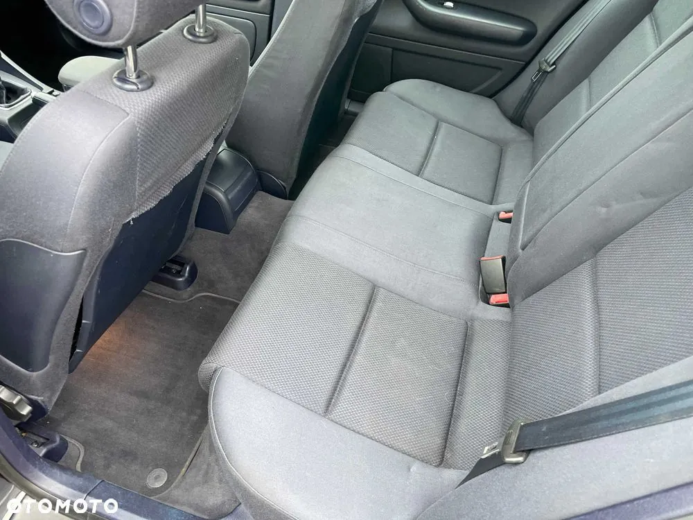 Audi A4 Avant 2003 photo 4