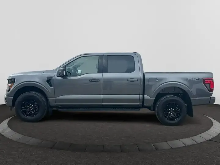 Ford F-150 2026 photo 2