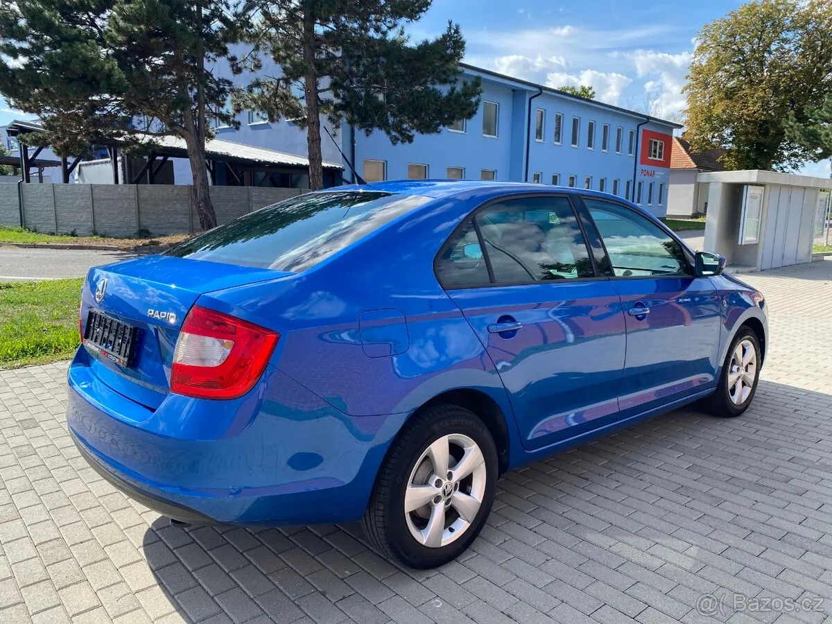 Skoda Rapid 2015 photo 4
