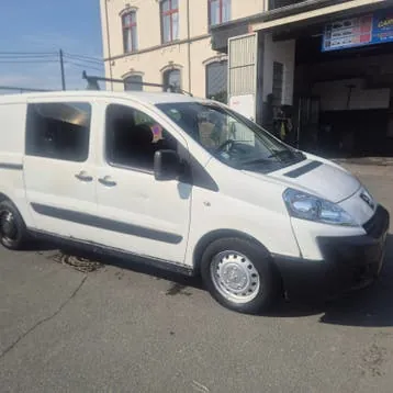 Peugeot Expert Combi