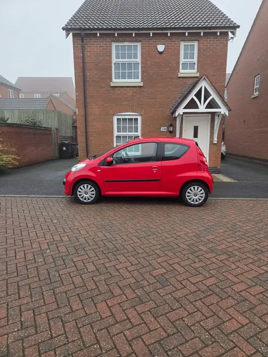 Peugeot 107 2008 photo 3