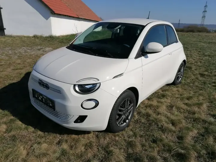 Fiat 500E