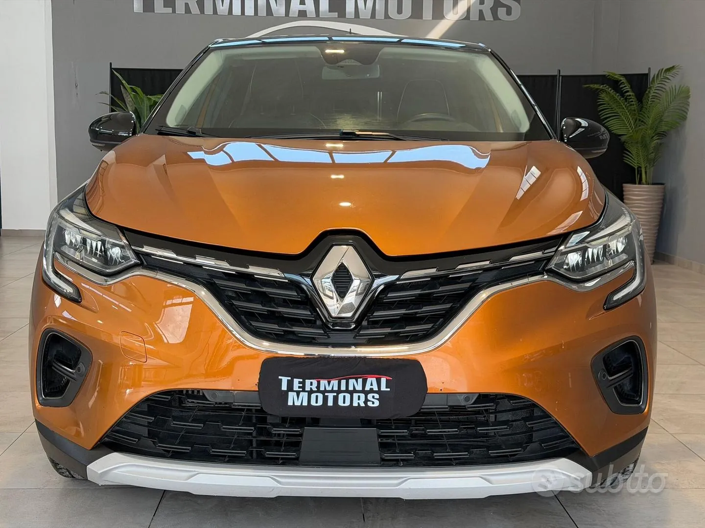 Renault Captur 2022 photo 2