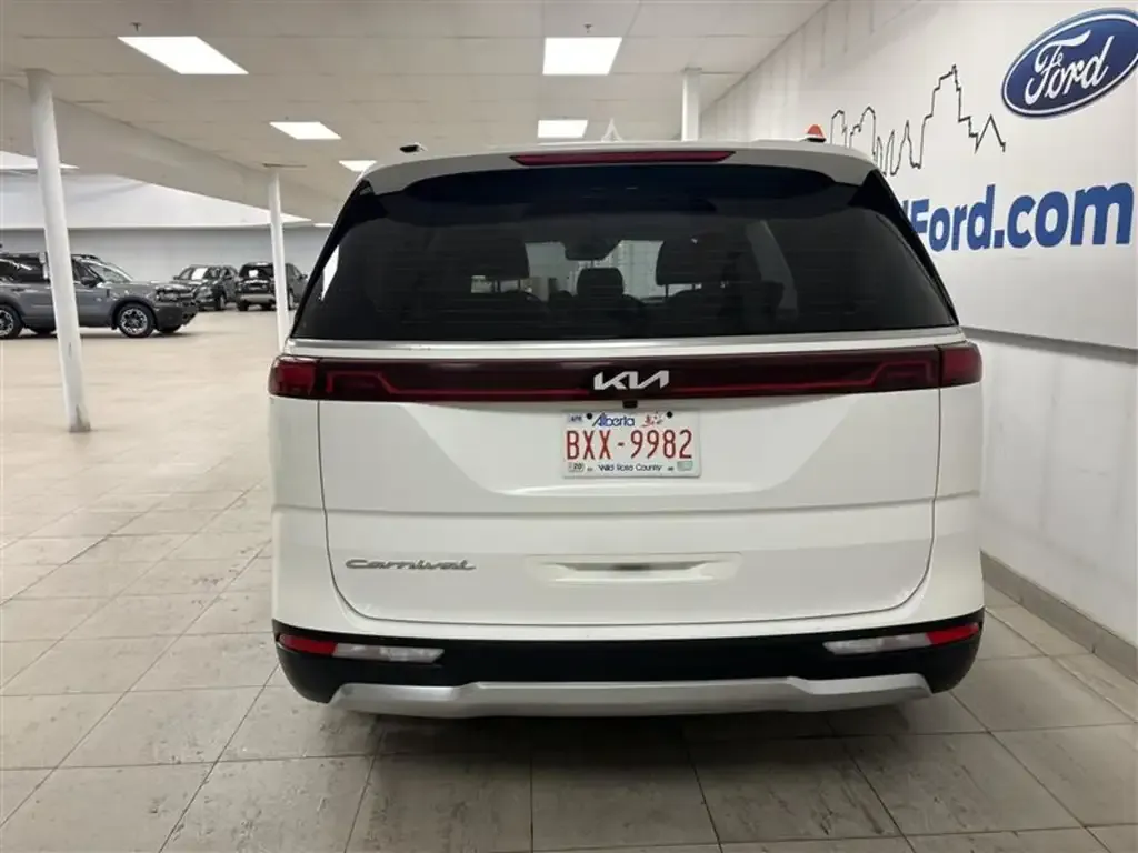 Kia Carnival 2022 photo 3