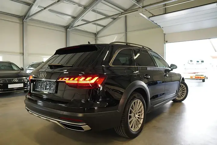 Audi A4 Allroad 2022 photo 2