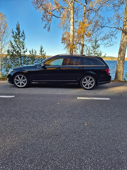 Mercedes-Benz C220