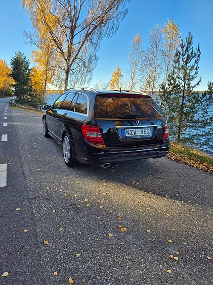 Mercedes-Benz C220 2013 photo 3