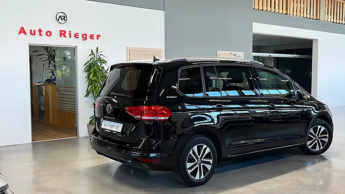 Volkswagen Touran 2026 photo 3