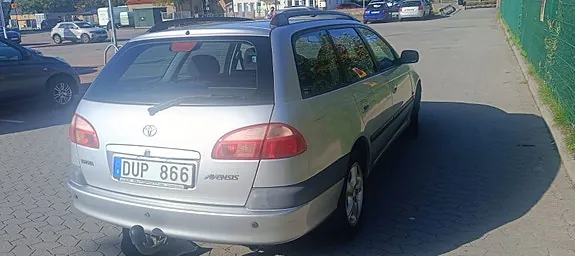 Toyota Avensis 2002 photo 4