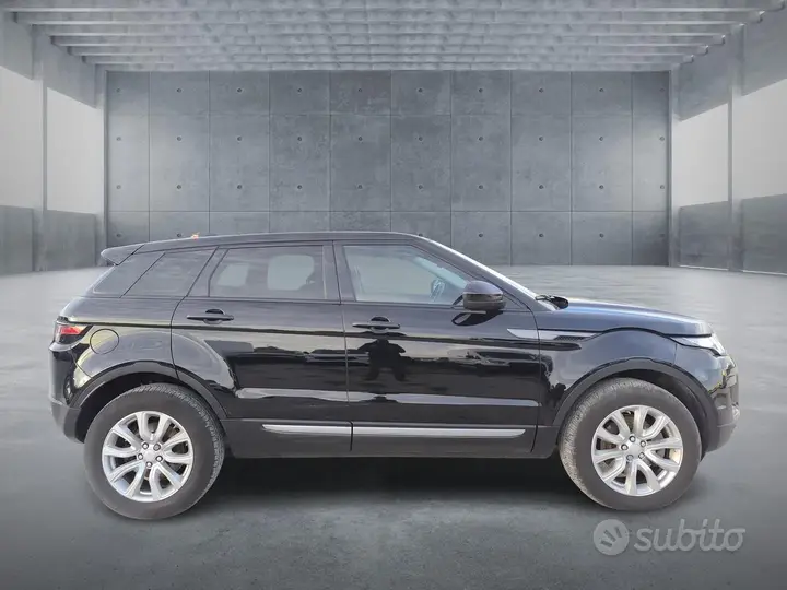 Land Rover Range Rover Evoque 2018 photo 4