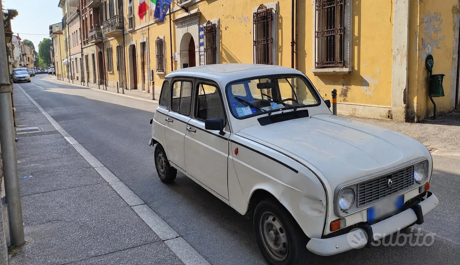Renault 4