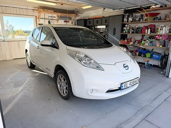 Nissan Leaf 2014 photo 2
