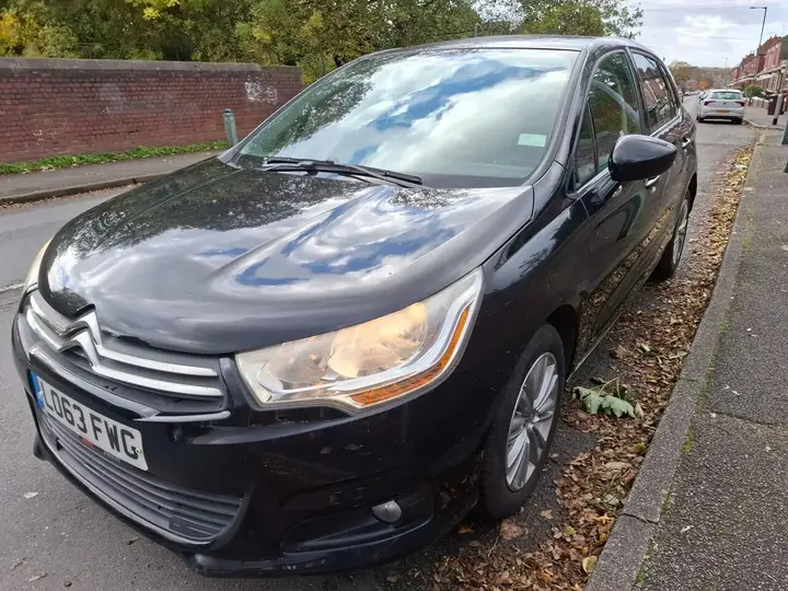 Citroen C4 2013 photo 3