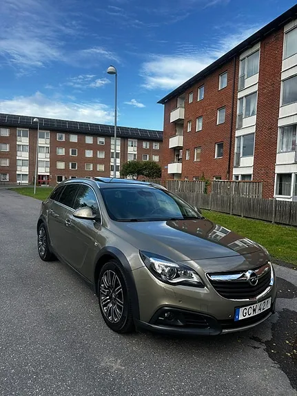 Opel Insignia Country Tourer 2015 photo 2