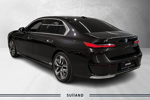 BMW I7 2023 photo 3