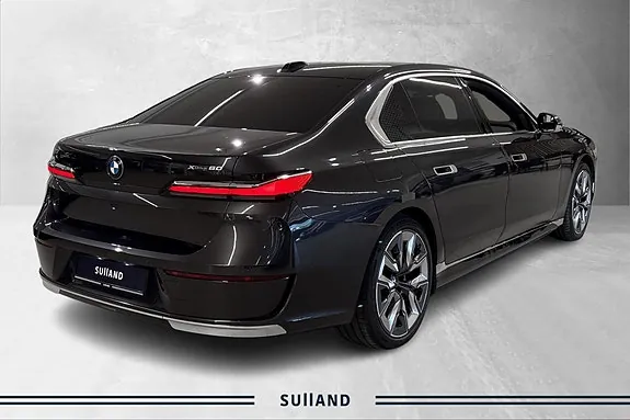 BMW I7 2023 photo 5
