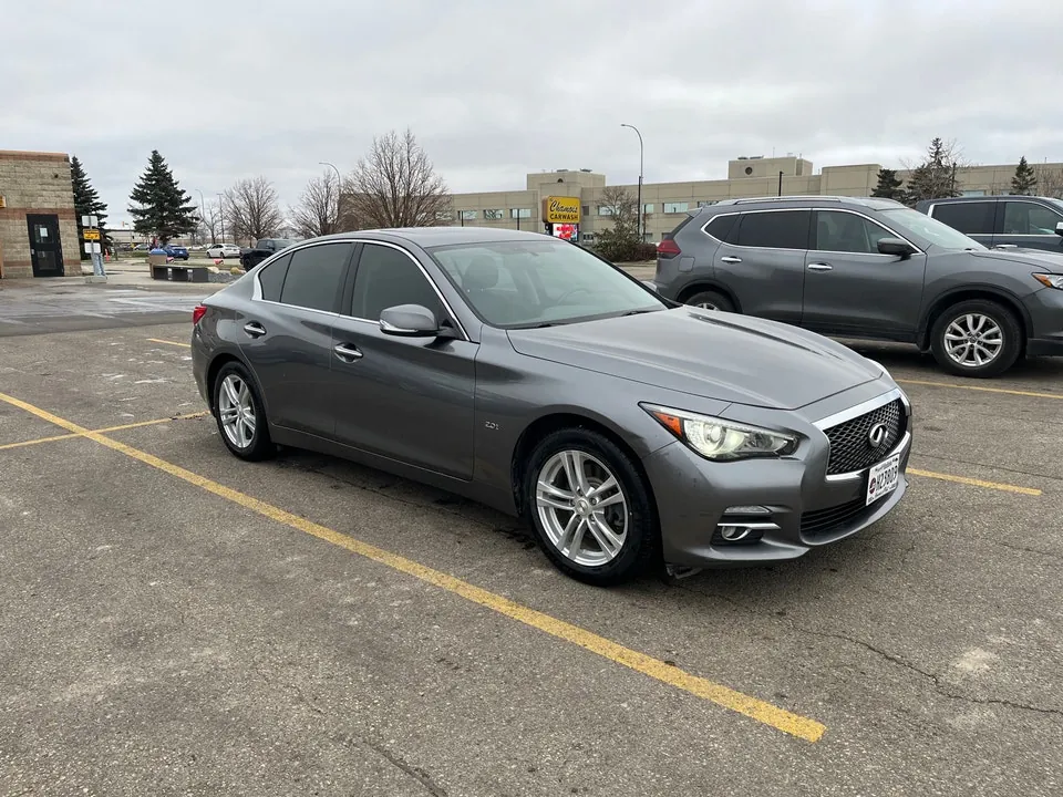 Infiniti Q50 2017 photo 4