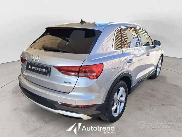 Audi Q3 2021 photo 2