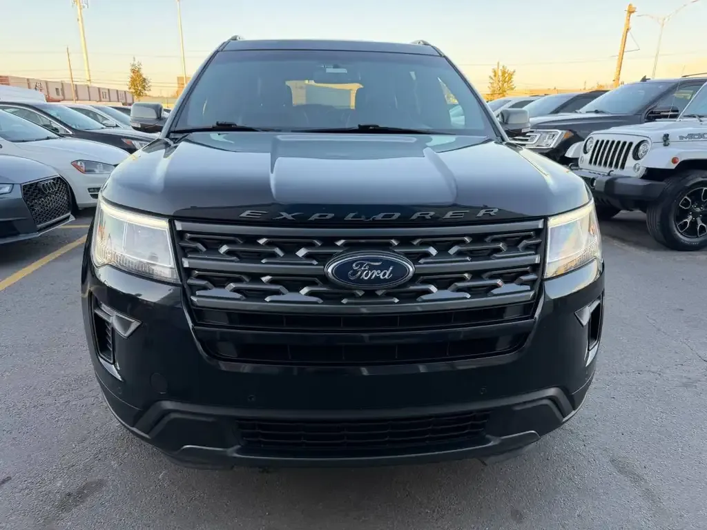 Ford Explorer 2018 photo 3