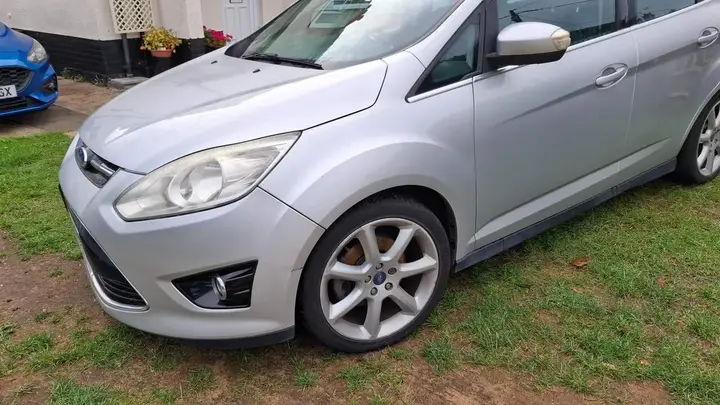 Ford C-Max 2011 photo 4