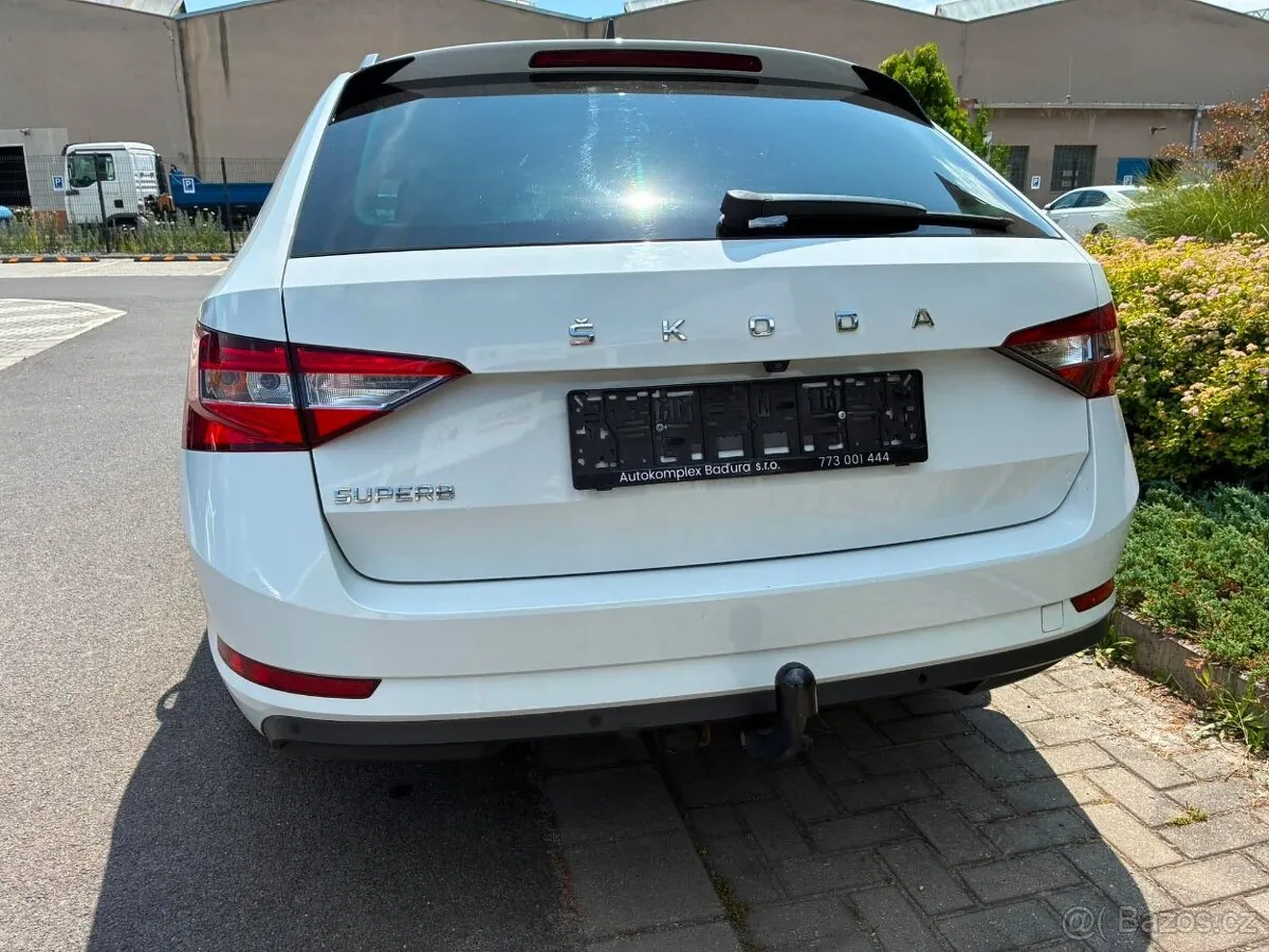 Skoda Superb 2020 photo 5