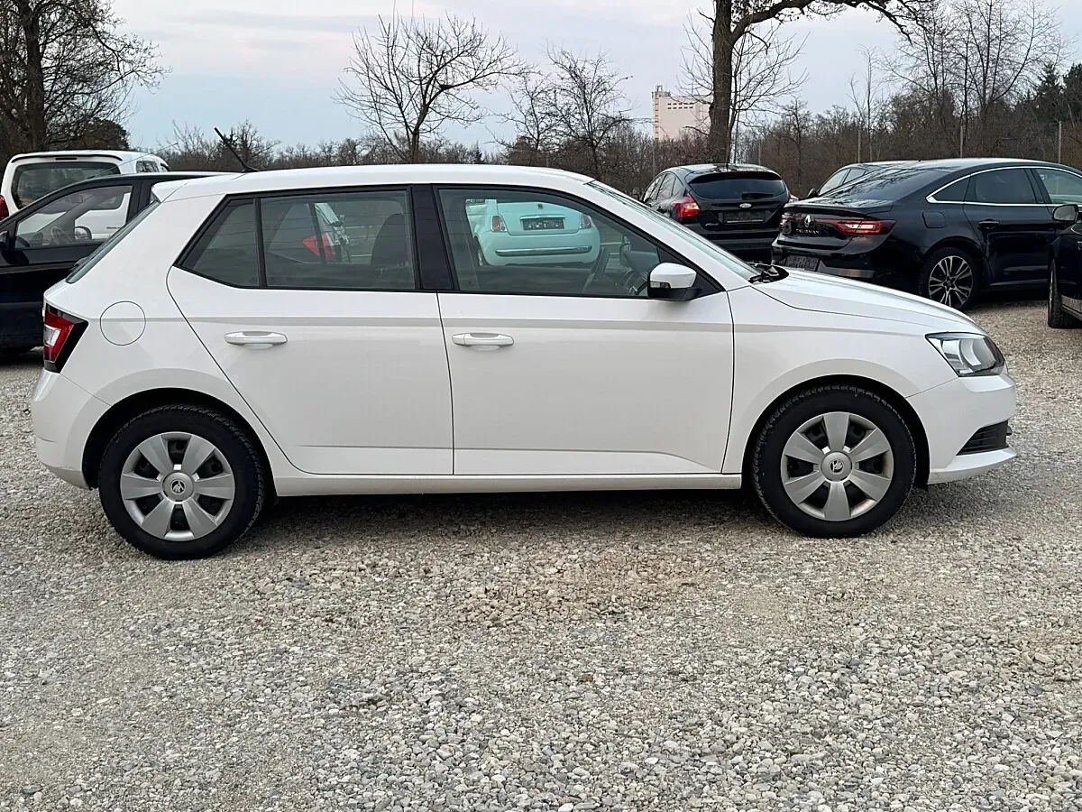Skoda Fabia 2016 photo 2
