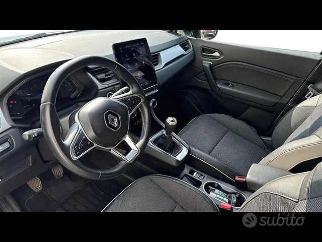Renault Captur 2024 photo 3
