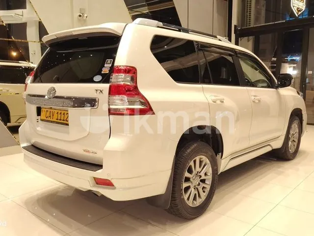 Toyota Land Cruiser Prado 2017 photo 3