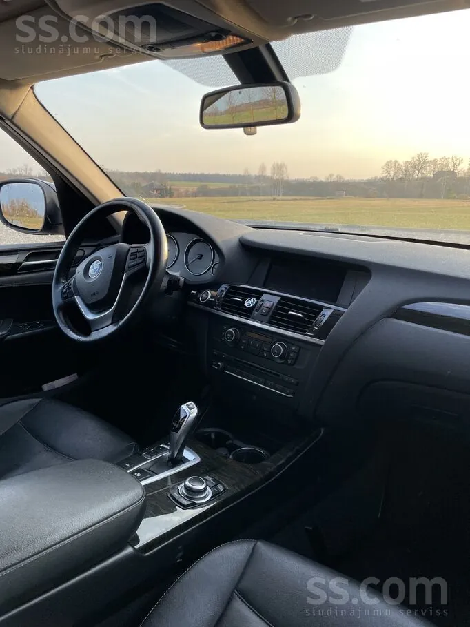 BMW X3 2014 photo 2