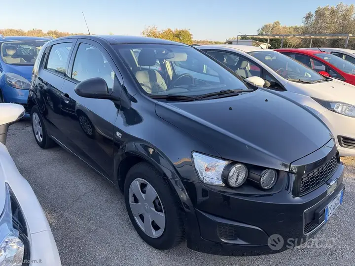 Chevrolet Aveo 2013 photo 2