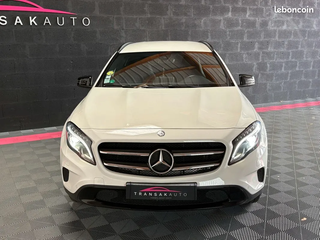 Mercedes-Benz Gla 2016 photo 2