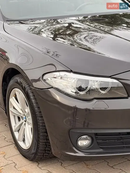BMW 5 Series 2016 photo 4