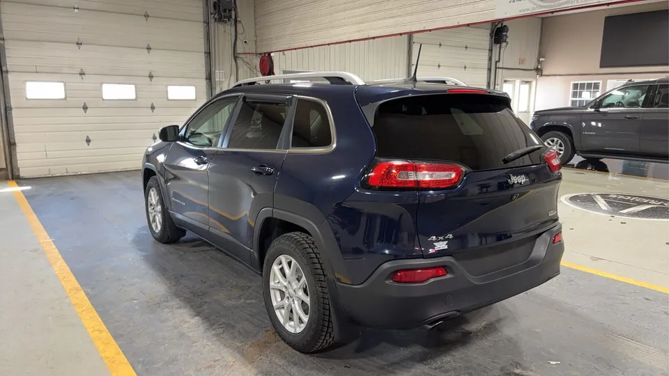 Jeep Cherokee 2016 photo 3
