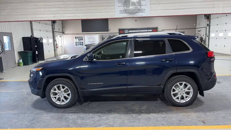 Jeep Cherokee 2016 photo 2