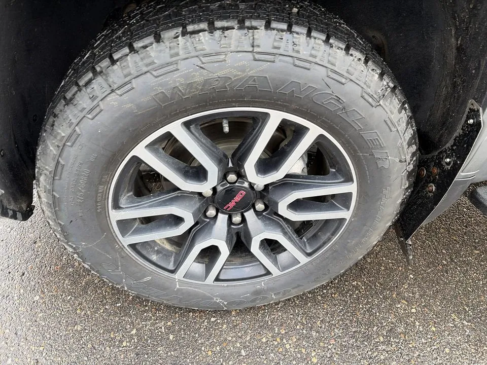 GMC Sierra 1500 2025 photo 3