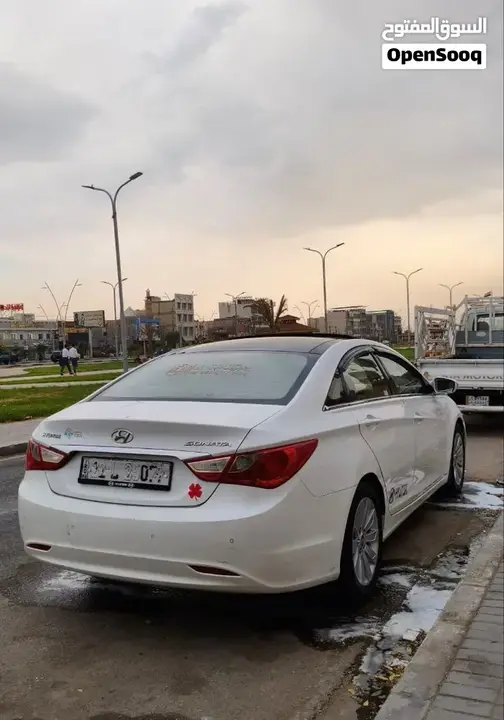 Hyundai Sonata 2011 photo 4