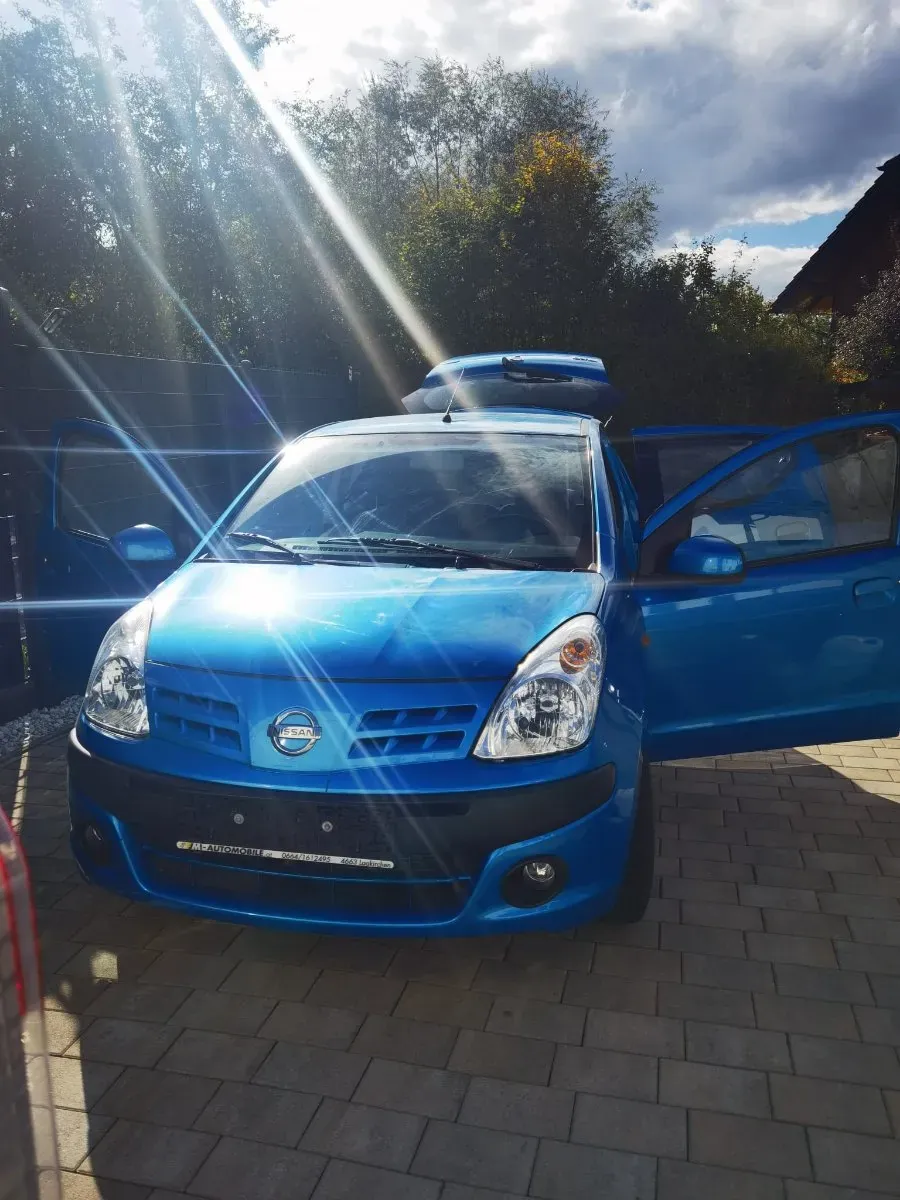Nissan Pixo