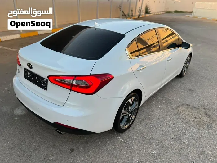 Kia K3 2015 photo 4