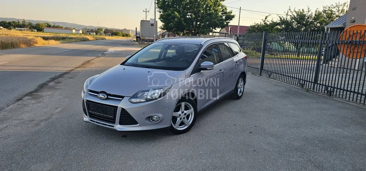 Ford Focus 2013 photo 3
