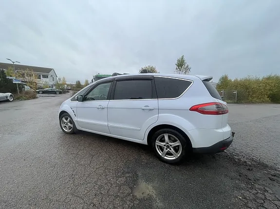 Ford S-Max 2014 photo 4