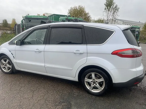 Ford S-Max 2014 photo 3
