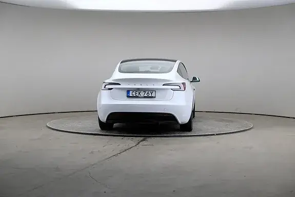Tesla Model 3 2024 photo 5
