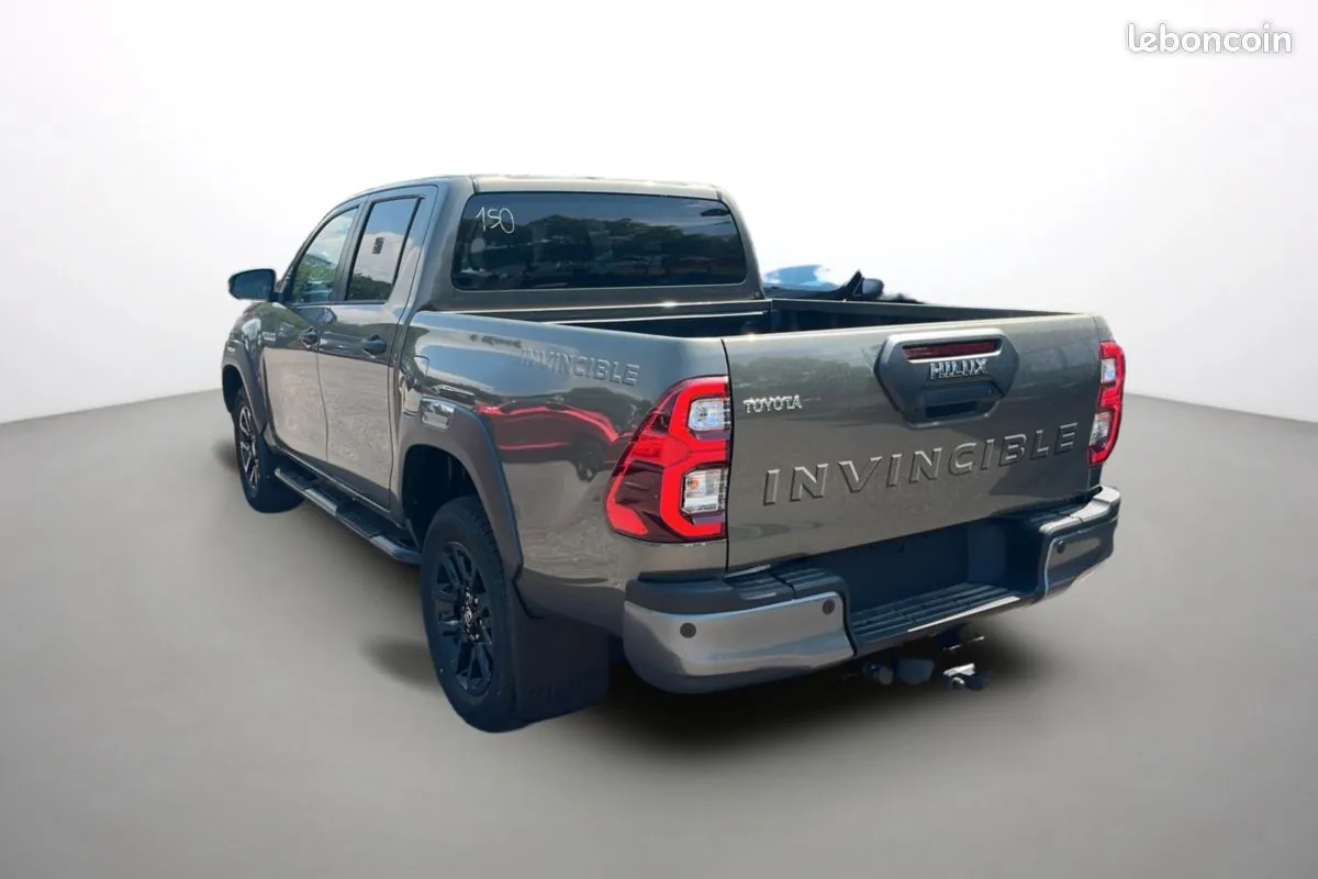Toyota Hilux 2026 photo 2