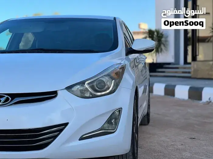 Hyundai Elantra 2015 photo 3