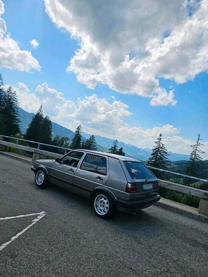 Volkswagen Golf 2