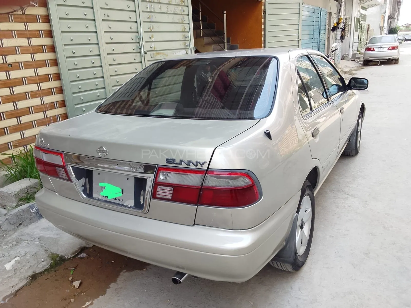 Nissan Sunny