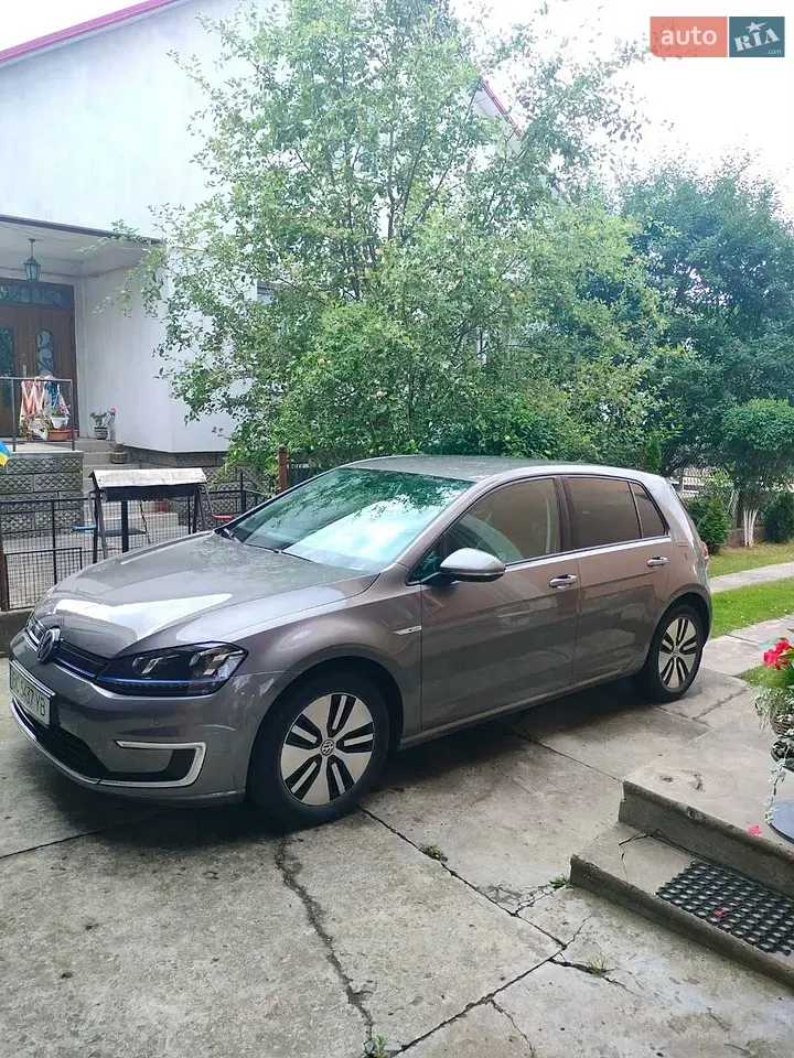 Volkswagen E-Golf 2015 photo 4
