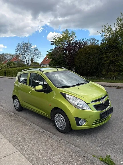 Chevrolet Spark 2012 photo 2