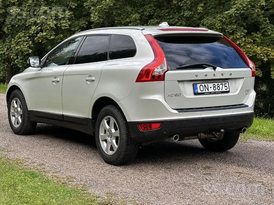 Volvo Xc 60 2011 photo 2