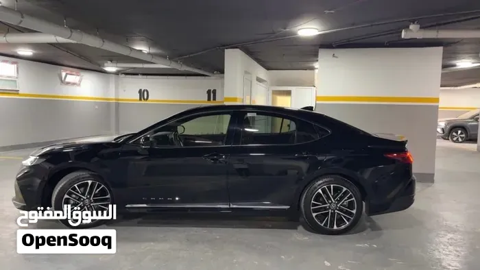 Toyota Camry 2025 photo 4